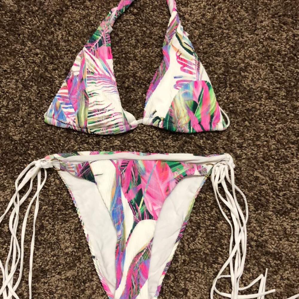 Sports Illustrated bikini set!